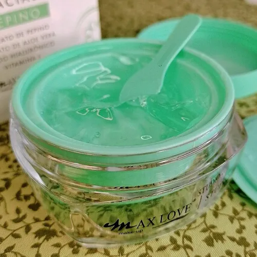 Textura do Gel Hidratante de Pepino Max Love para skincare coreano com produtos brasileiros